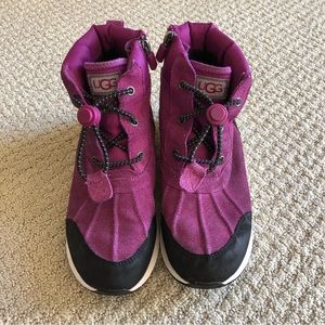 Girls Sz 4 (Women’s Sz 5.5) UGG Turlock Waterproof Snow Boot